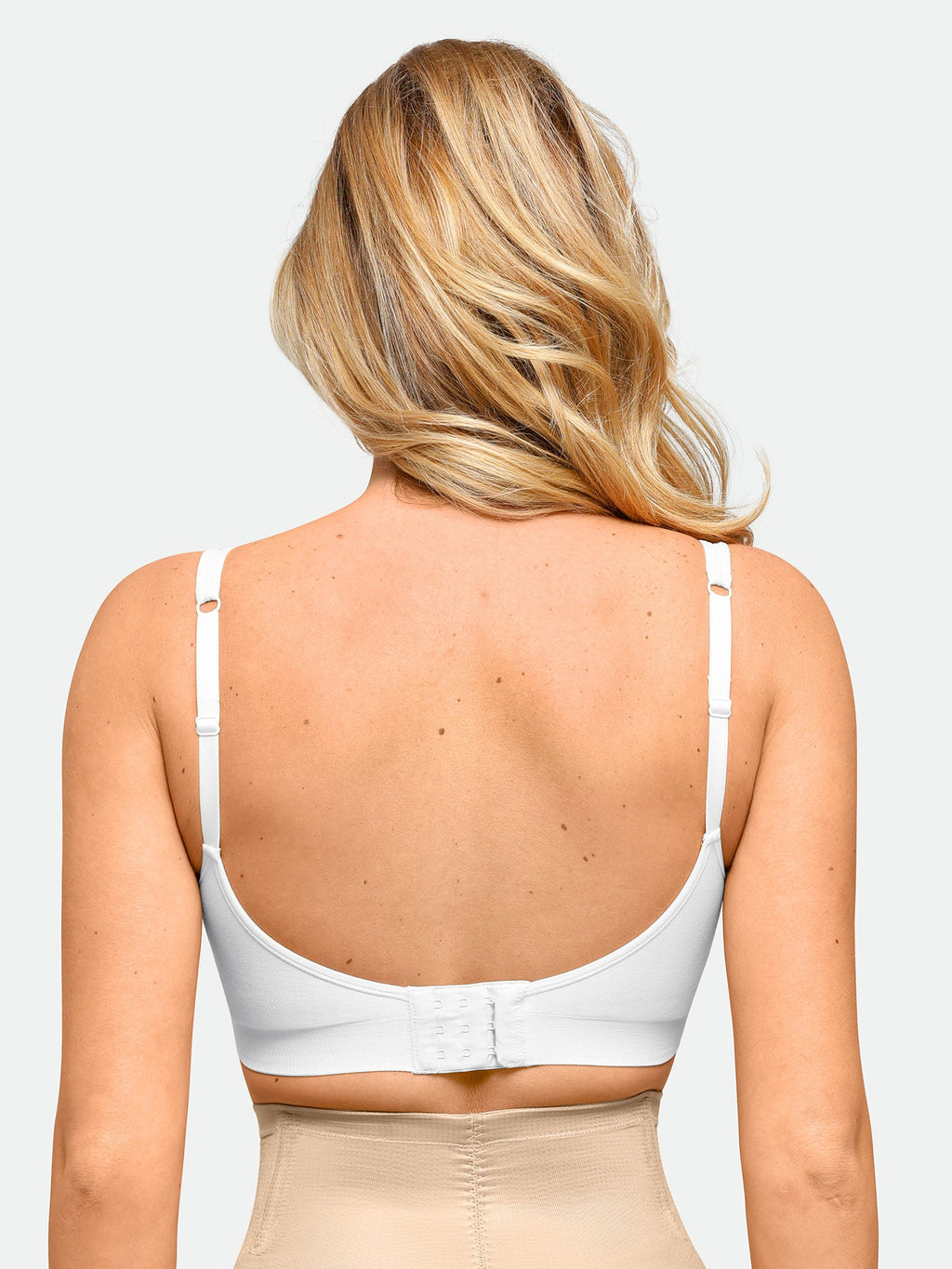 Seamless Adjustable Wide-Strap Underwire-Free Smoothing Bra