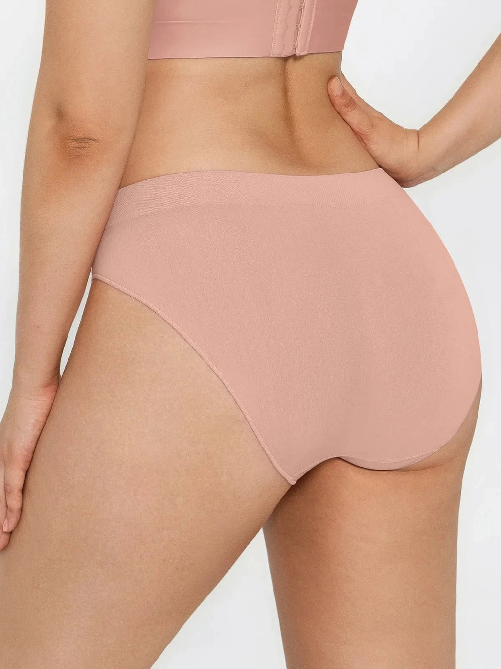 Seamless Solid Stretchy Fit Mid-Rise Brief