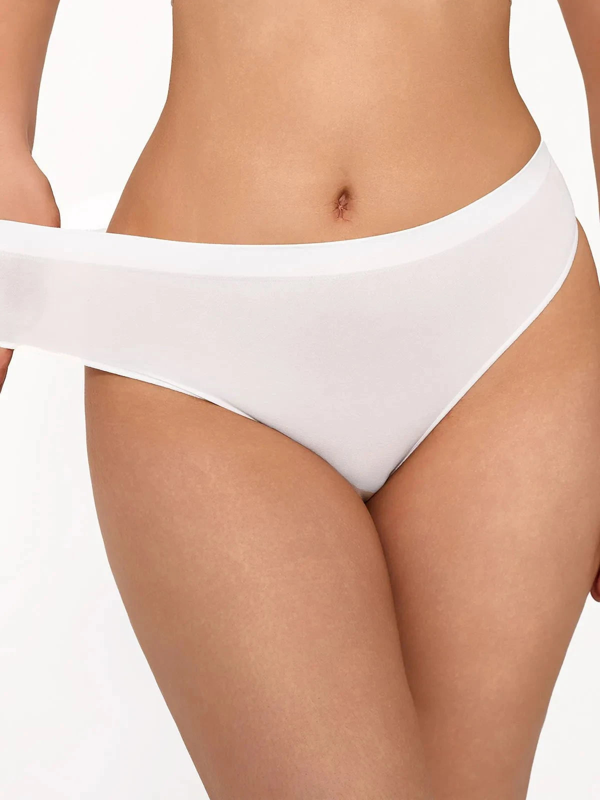 Seamless Solid Soft Mid-Rise Thong Brief